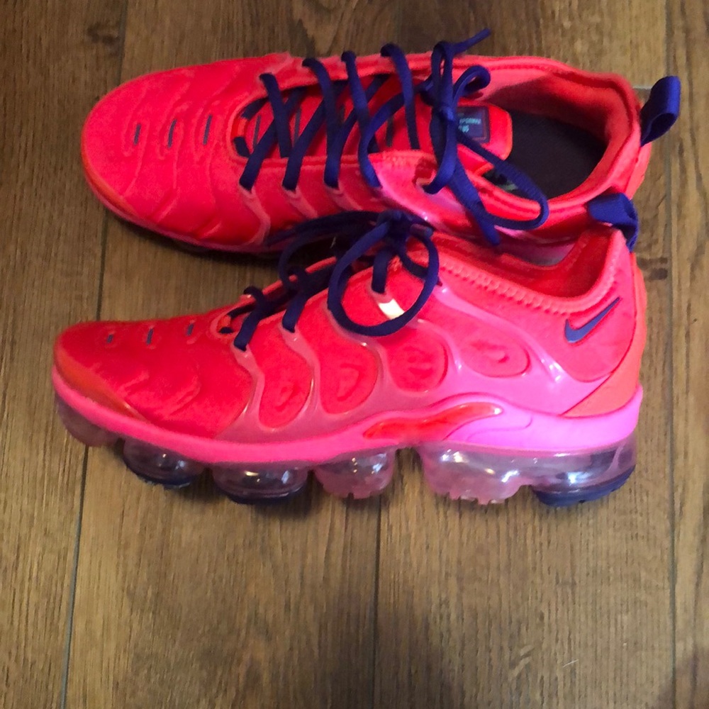 Women’s Nike Vapormax plus